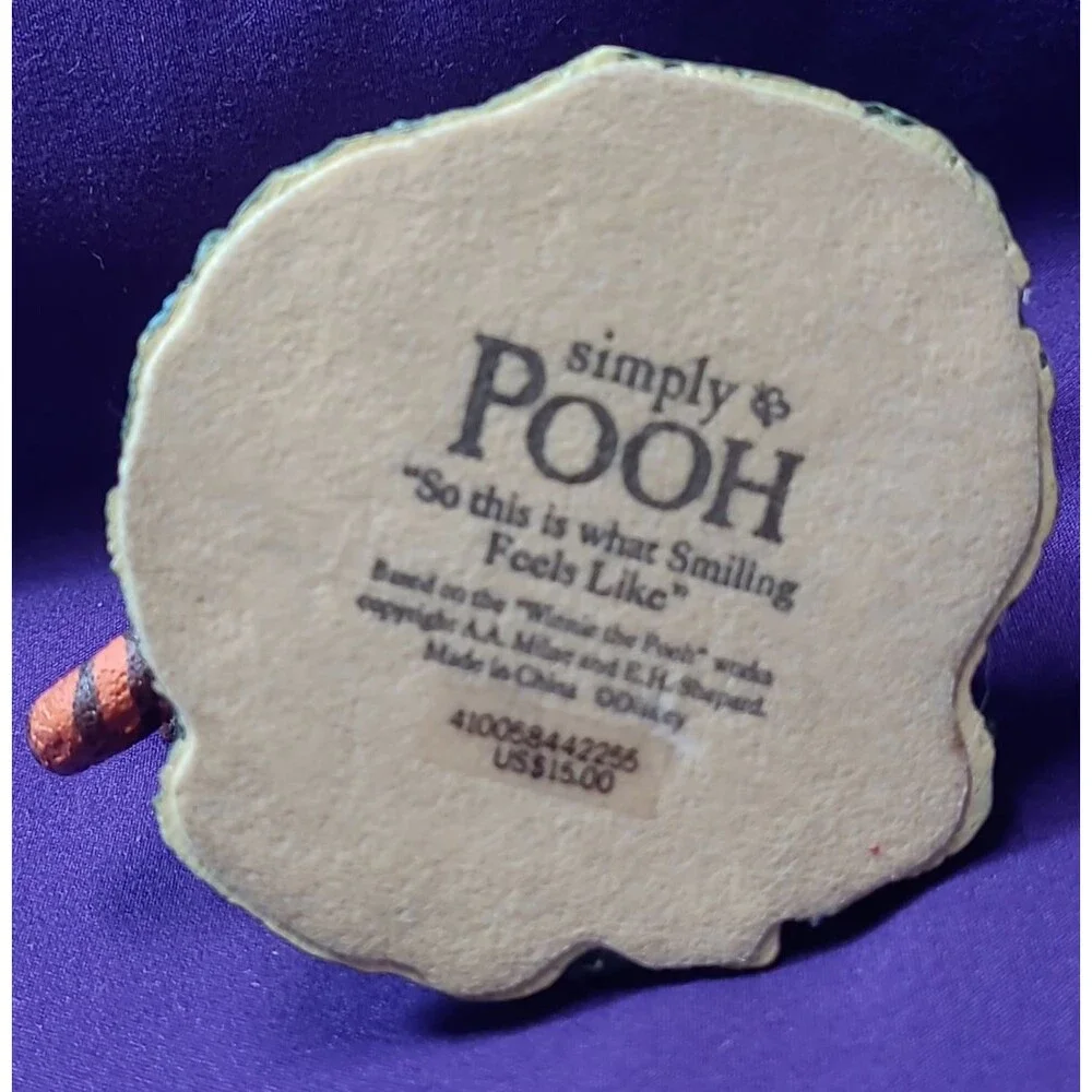 Simply Pooh ‘So This Is What Smiling Feels Like” Disney Tigger & Eeyore Figurine